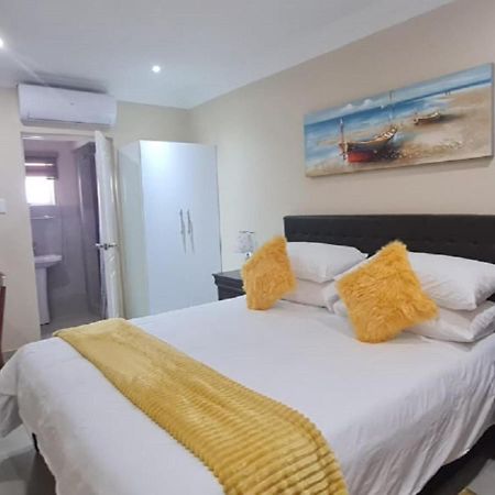 Benoni N12 Hotel Екстериор снимка