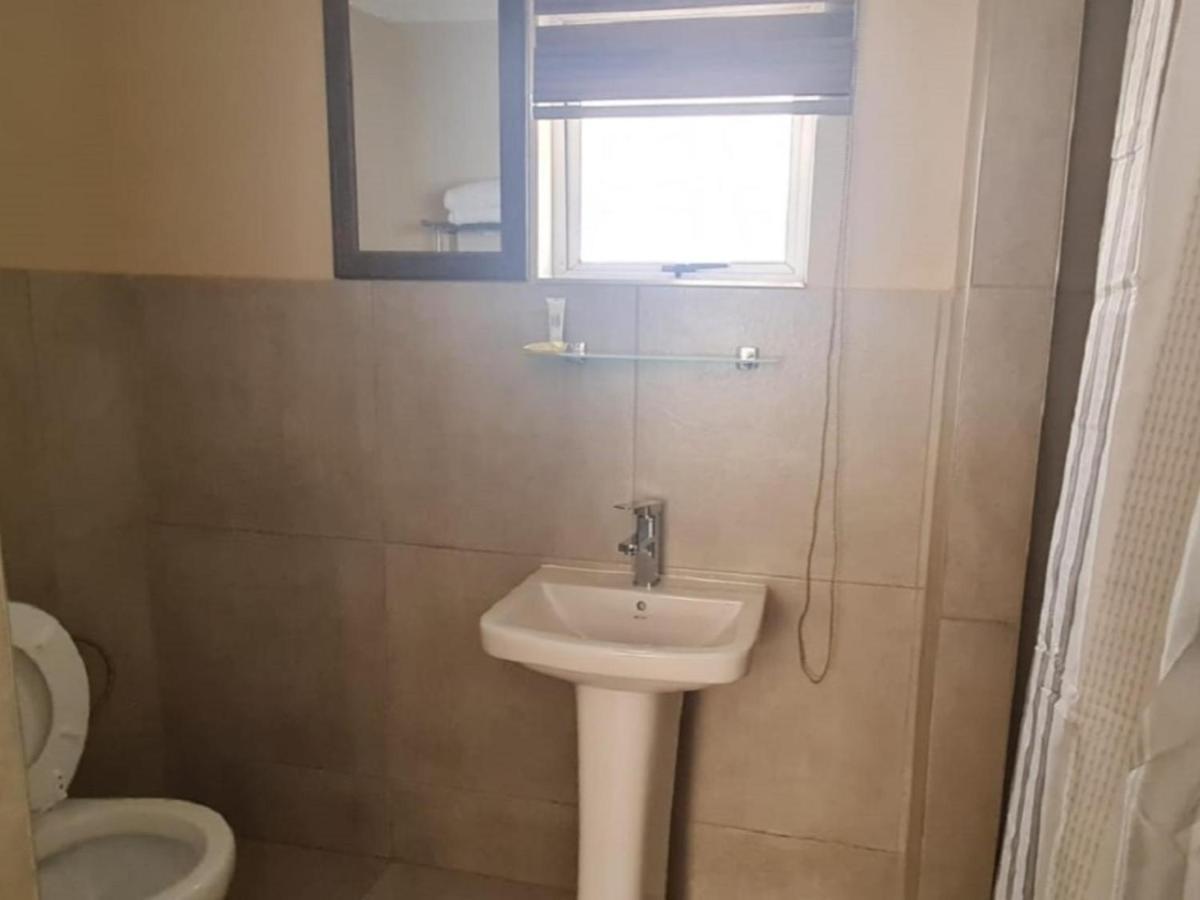 Benoni N12 Hotel Екстериор снимка
