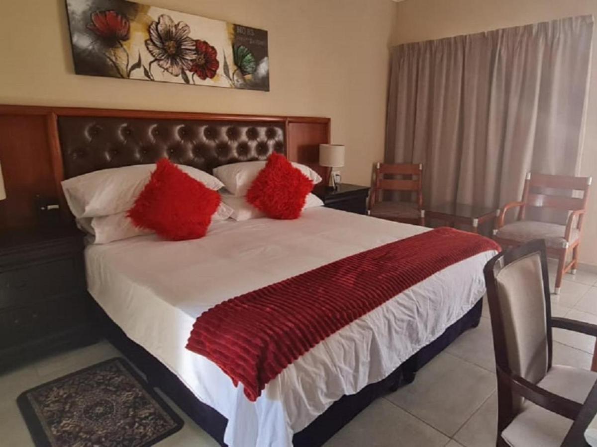 Benoni N12 Hotel Екстериор снимка