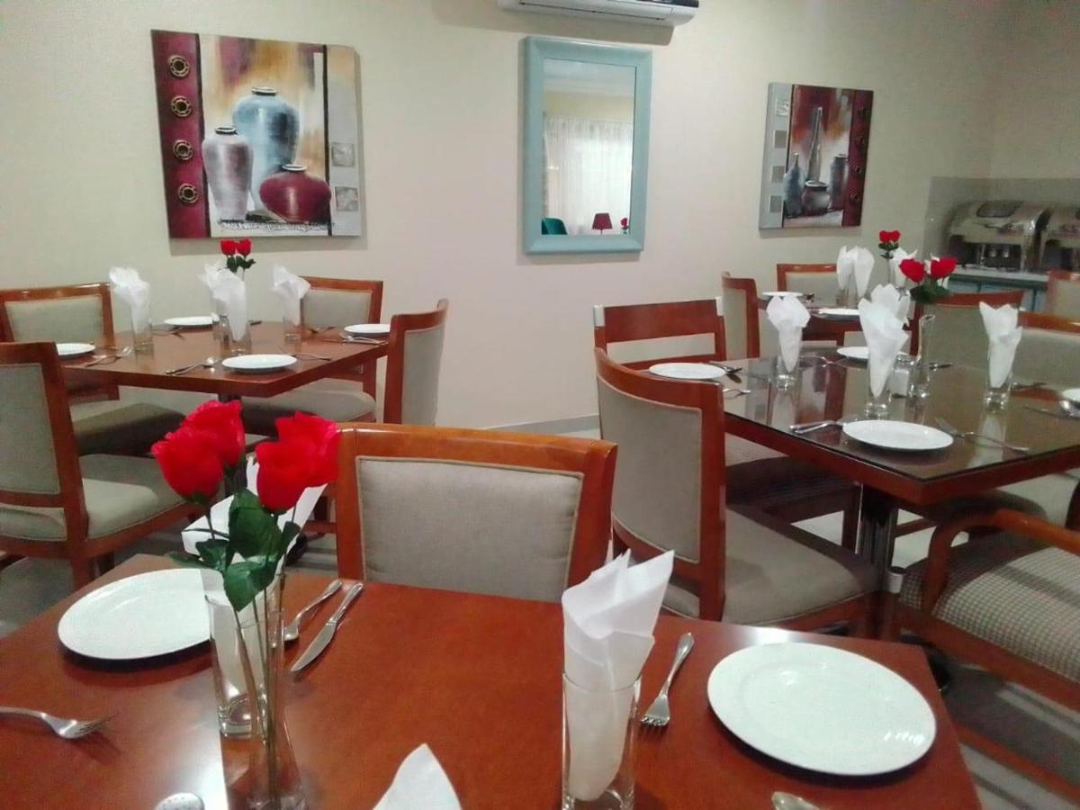 Benoni N12 Hotel Екстериор снимка